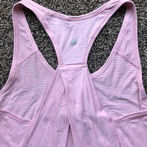 Lululemon women’s tank size 6